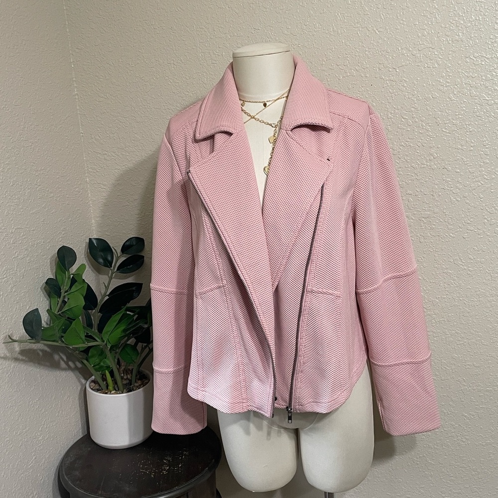 Torrid Light Pink Textured Moto Blazer - Picture 2 of 11